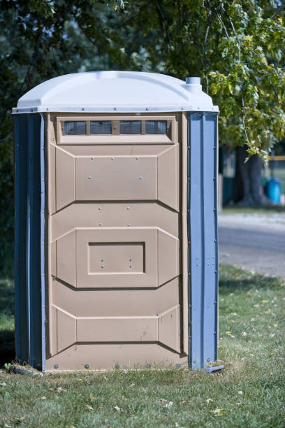 Portable Toilet Options We Offer in Southmayd, TX